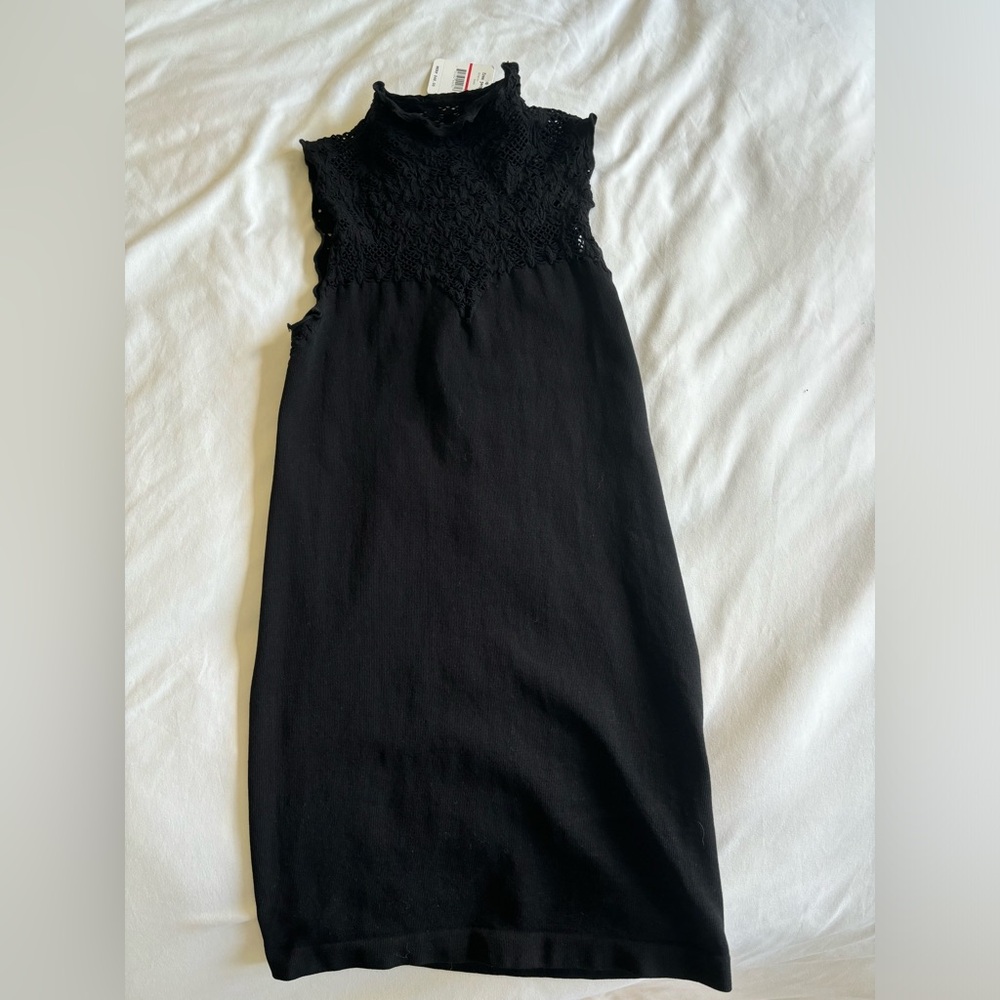 FREE PEOPLE XS/S Black top NEW WITH TAGS